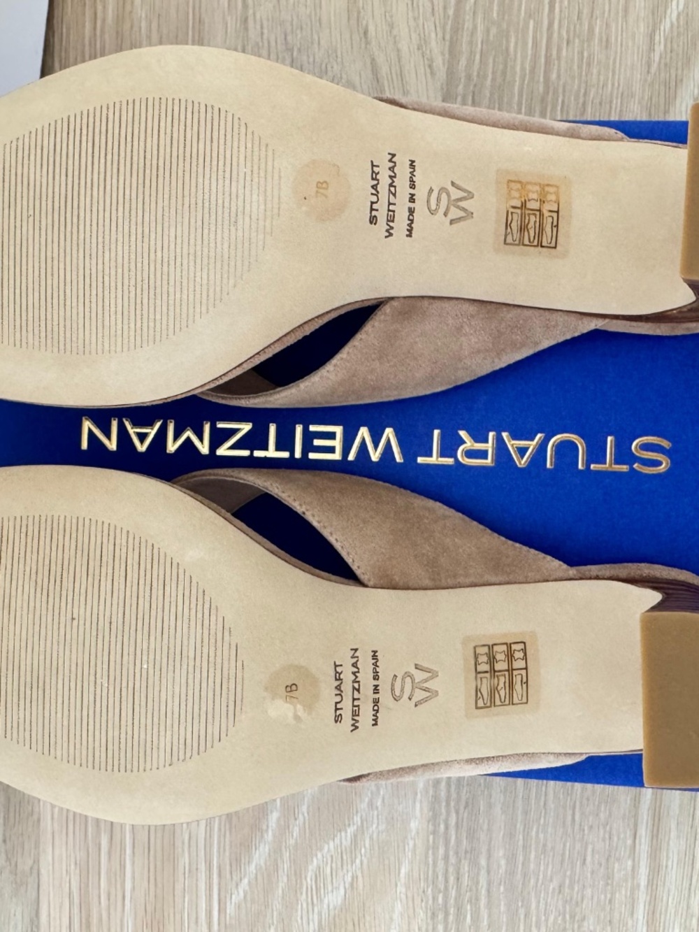 NWT Stuart Weitzman Stassi Thong 50 New Camel Suede Heeled Sandals Size 7 - Picture 4 of 6